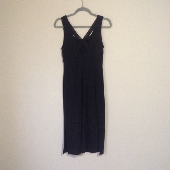 Sleeveless Cross Back Dress - Picture 4 of 6